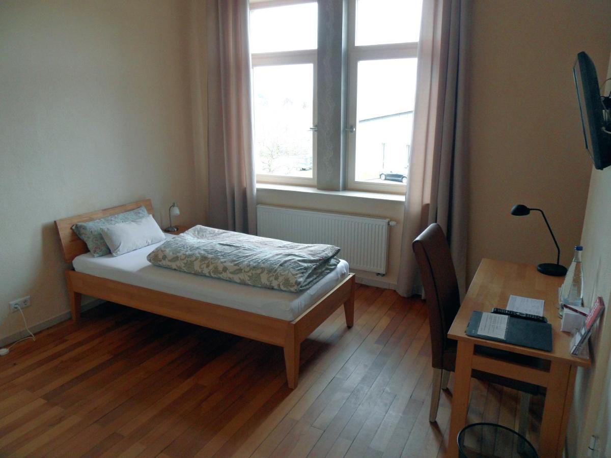 Im Bahnhof - Gaestezimmer - Weikersheim Esterno foto