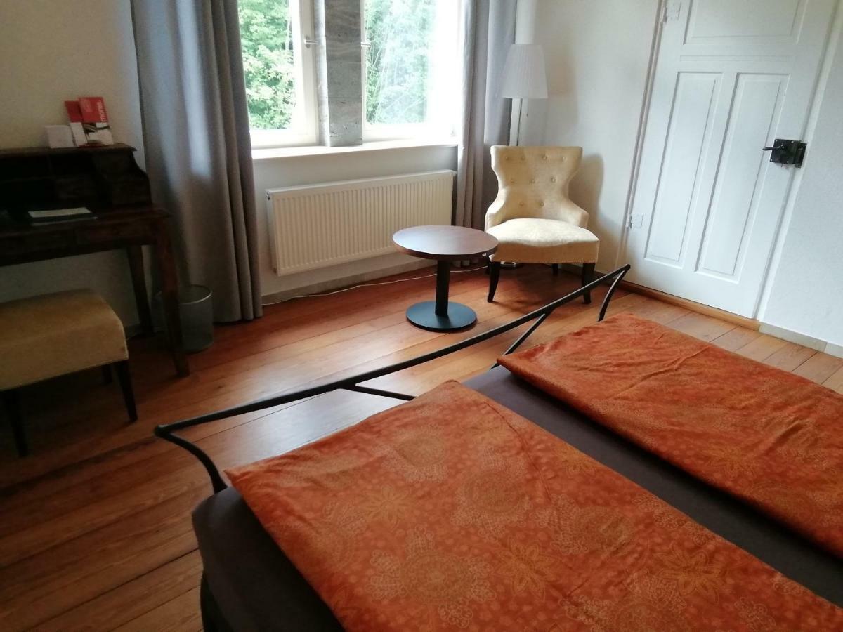 Im Bahnhof - Gaestezimmer - Weikersheim Esterno foto